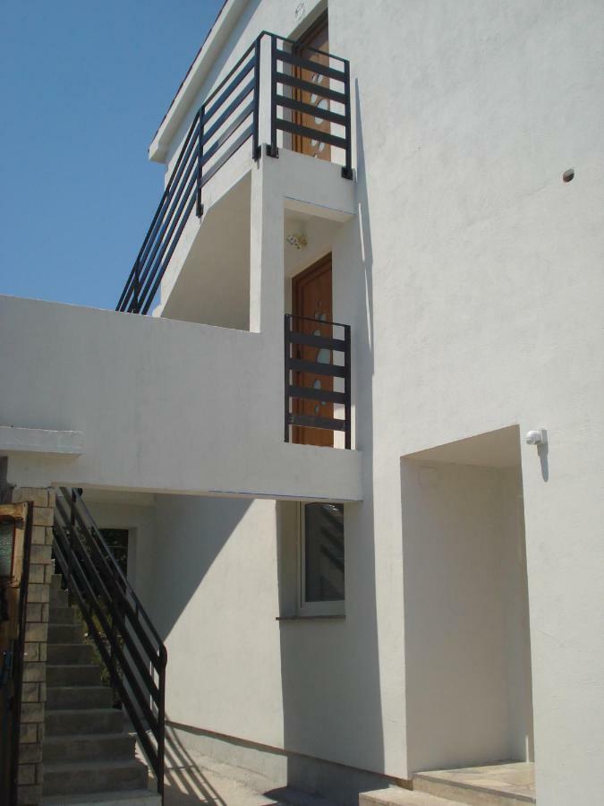 Apartment Premantura Bagian luar foto